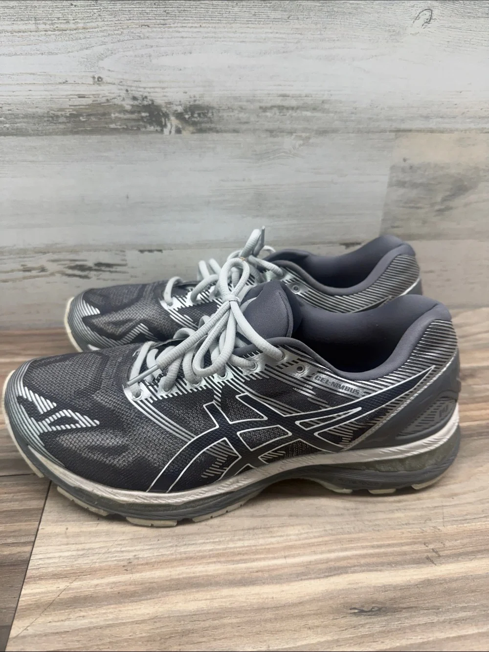 ASICS Men's Gel Nimbus 19 Running Shoes Size 11.5 Gray, T702N